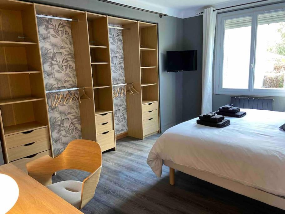 Maison Climatisee Avec Stationnement Et Wifi Bram エクステリア 写真