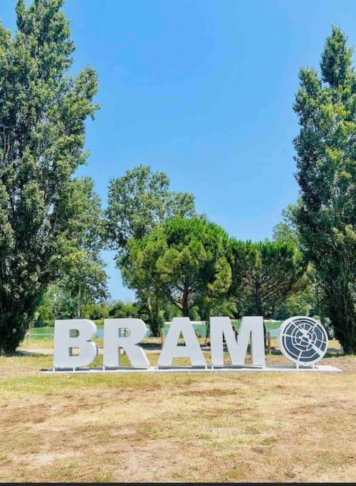 Maison Climatisee Avec Stationnement Et Wifi Bram エクステリア 写真