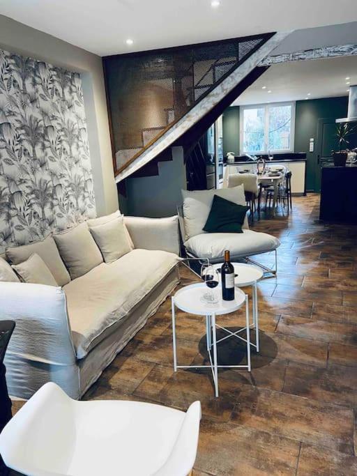 Maison Climatisee Avec Stationnement Et Wifi Bram エクステリア 写真